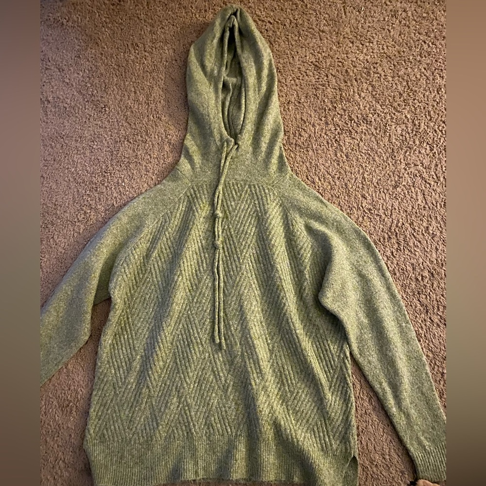 Women’s Sweater